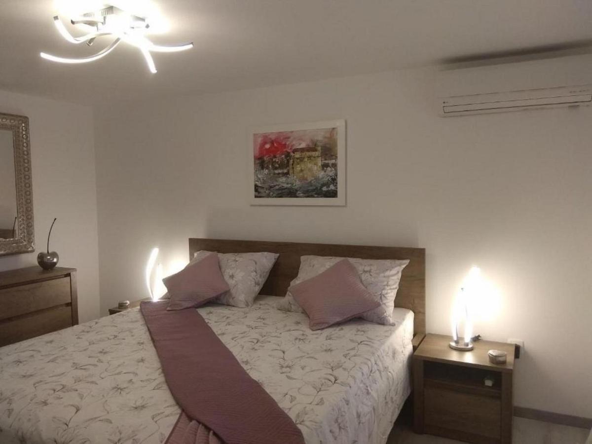 Apartments Lemar - With Parking ボル エクステリア 写真